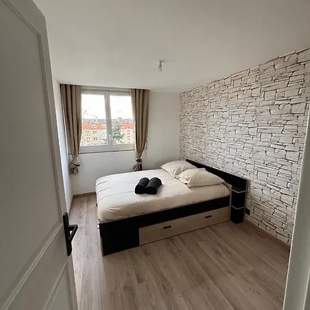 Appartement New, Bright Laval (Mayenne)